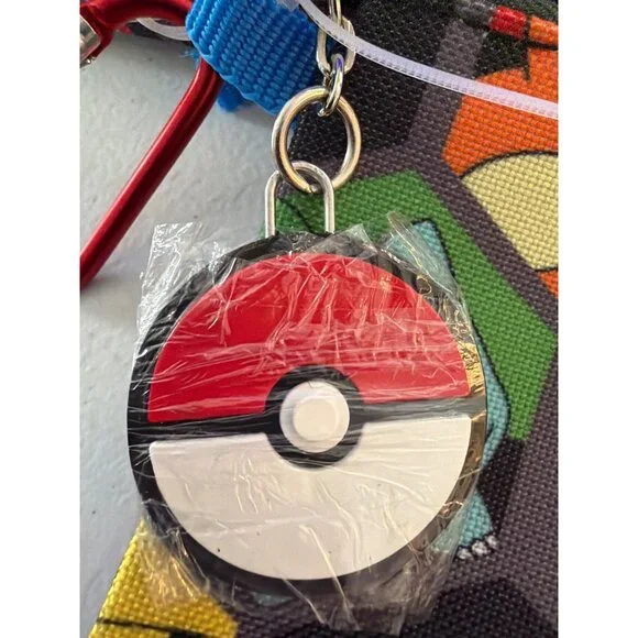 Pokémon 5-Piece Backpack Set With Lunch Bag & Accessories - Picture 7 of 8